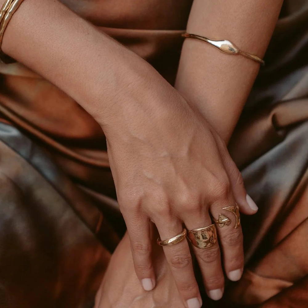 AIKOER الحد الأدنى الفولاذ المقاوم للصدأ صفارة الإنذار موسى سليم الروح الأفعى سوار المطرقة نمط ثعبان تكويم سوار المرأة مجوهرات #2