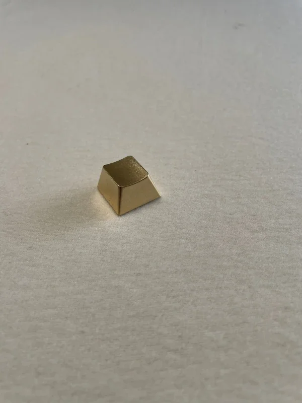 Zinc Alloy Keycap in Matte Gold Finish for Mechanical Keyboards Long Service Life