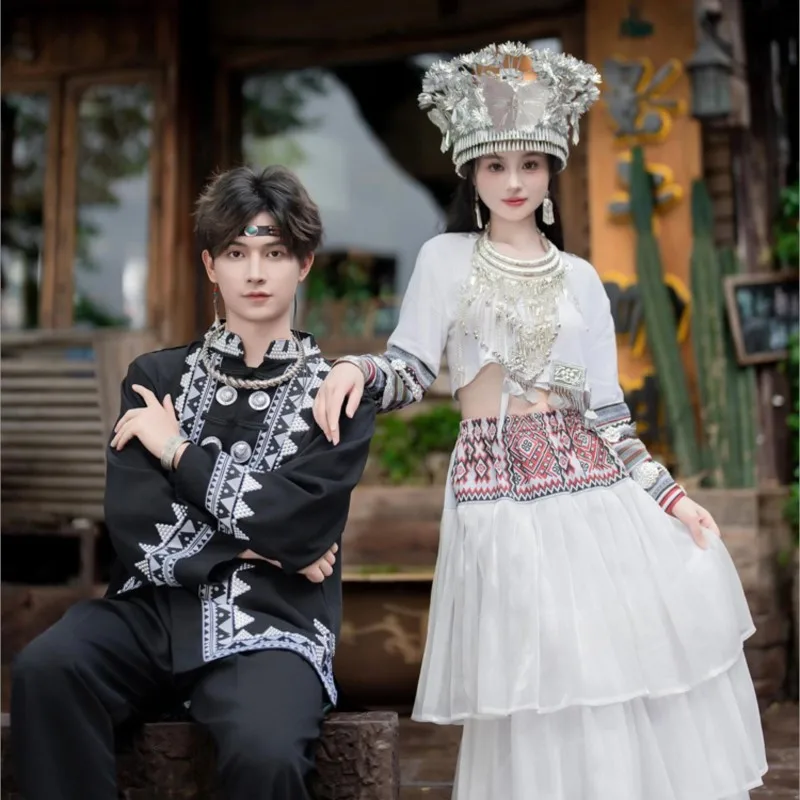 

Exotic costumes male folk dance performance new photo photography