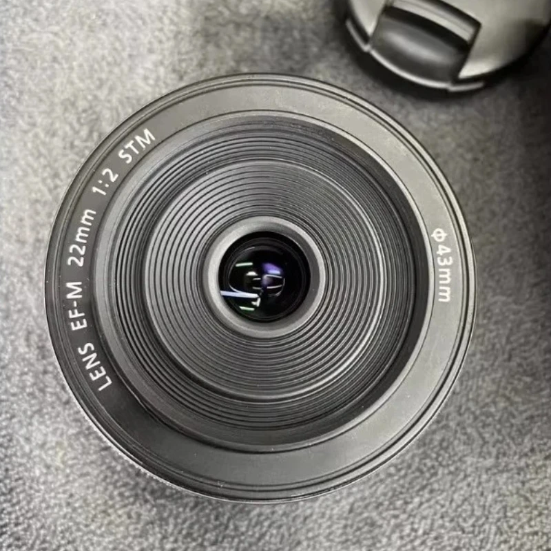 95% New Genuine For Canon EF-M 22mm F2 STM Prime Lens APS-C Wide Angle Portrait Fixed Focus Lens