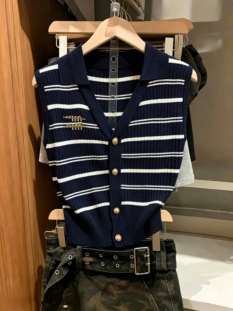Slimming Stripe Knitted Vest Women's Summer High-End Feeling Self-Kept Style Outerwear Top Button Detail V-Neck No Sleeve