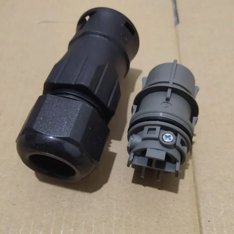 موصل خارجي للتيار المتردد Solis/Sungrow لمحطة صندوق توصيل العاكس المتصل بالشبكة الكهروضوئية ثلاثية الطور