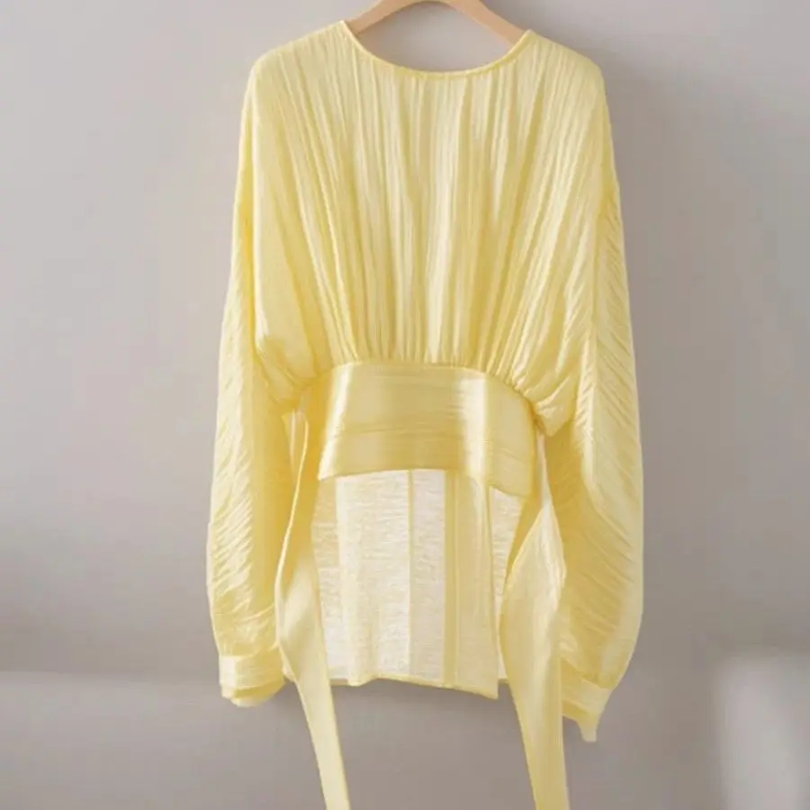 

Yellow Temperament Lazy Style Long Sleeved Shirt For Women In Summer 2025 New Fashionable Short Style Sun Protection Lining Top