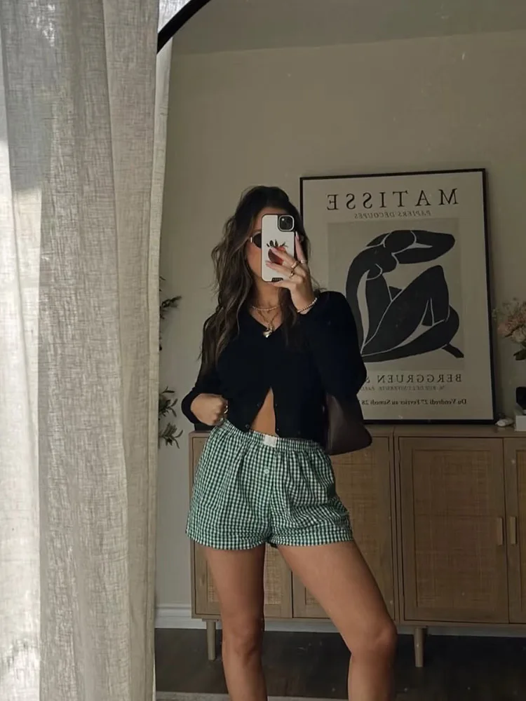 

Teen Girls Plaid Shorts Elastic Waistband Pull-On Casual Lounge Summer Outfit Red Blue Color Women's Fashion