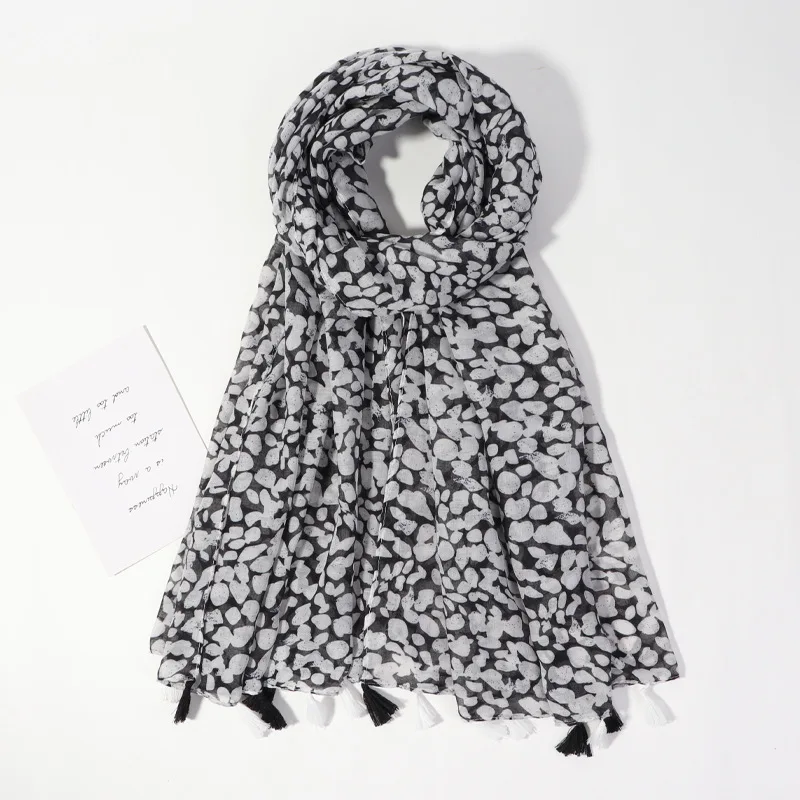 

2022 New Dot Pattern Tassel Scarf Shawls Women Long Soft Travel Hijab Wrap Scarves Free Shipping