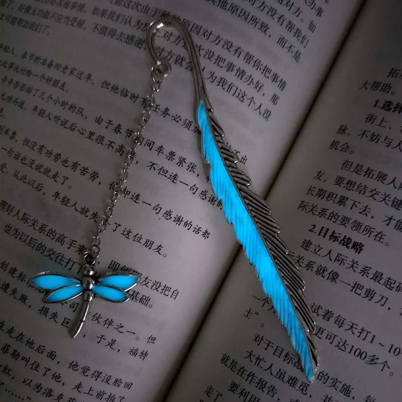 1pc Creative Metal Bookmark with Night Light Feather Dragonfly, Fluorescent Butterfly Vintage Design