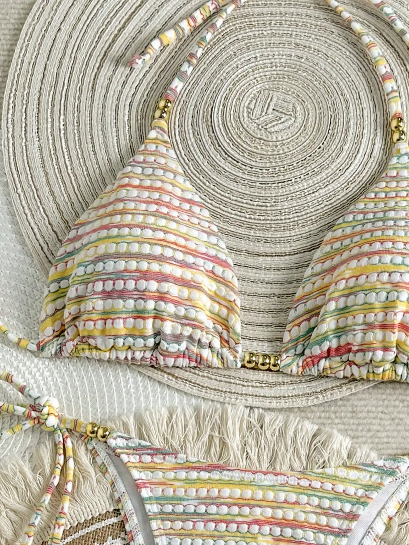 

Разноцветный полосатый комплект бикини с бисером и разрезом, с завязками на шее, для пляжного отдыха летом