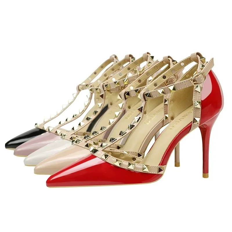 

Show Thin Sexy Cut-Outs Women High Heels Party Shoes New Summer Solid Patent Leather Pointed Fashion Rivets Buckle Sandals Woman