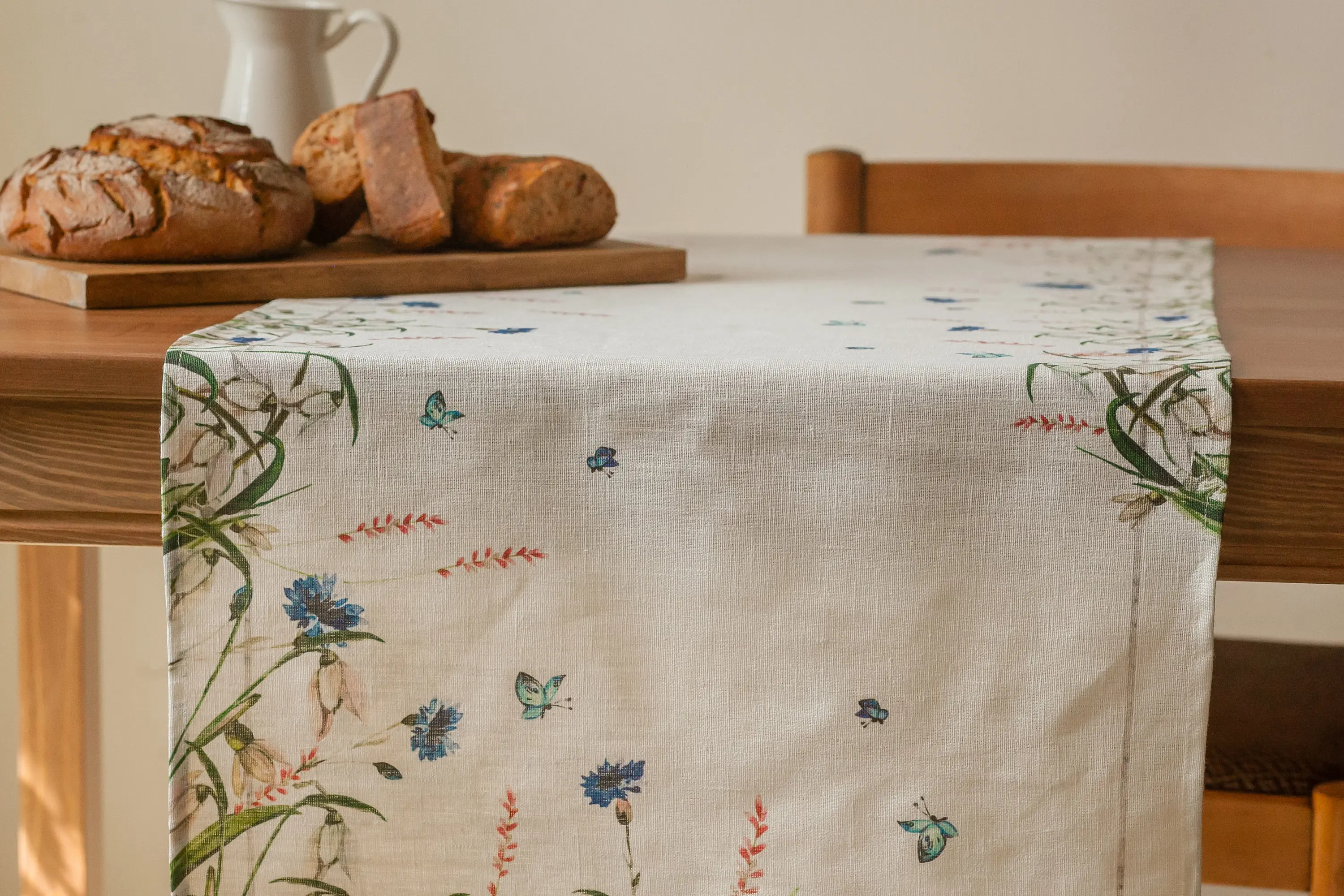 Leinen-Tischläufer mit Kornblumenmuster, Künstlerische Tischdecke für Couchtisch, Party- und Esstischdekoration