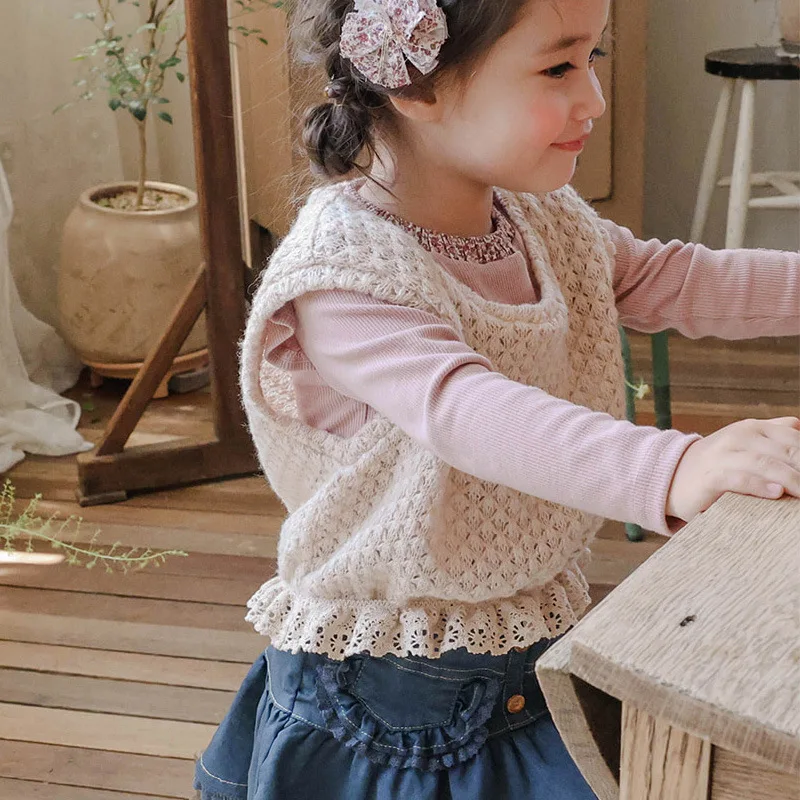 

2025 Autumn Korean Girls Children Girl Foreign Lace Waffle Vest Fashion Casual Baby Solid Loose All-match Baby