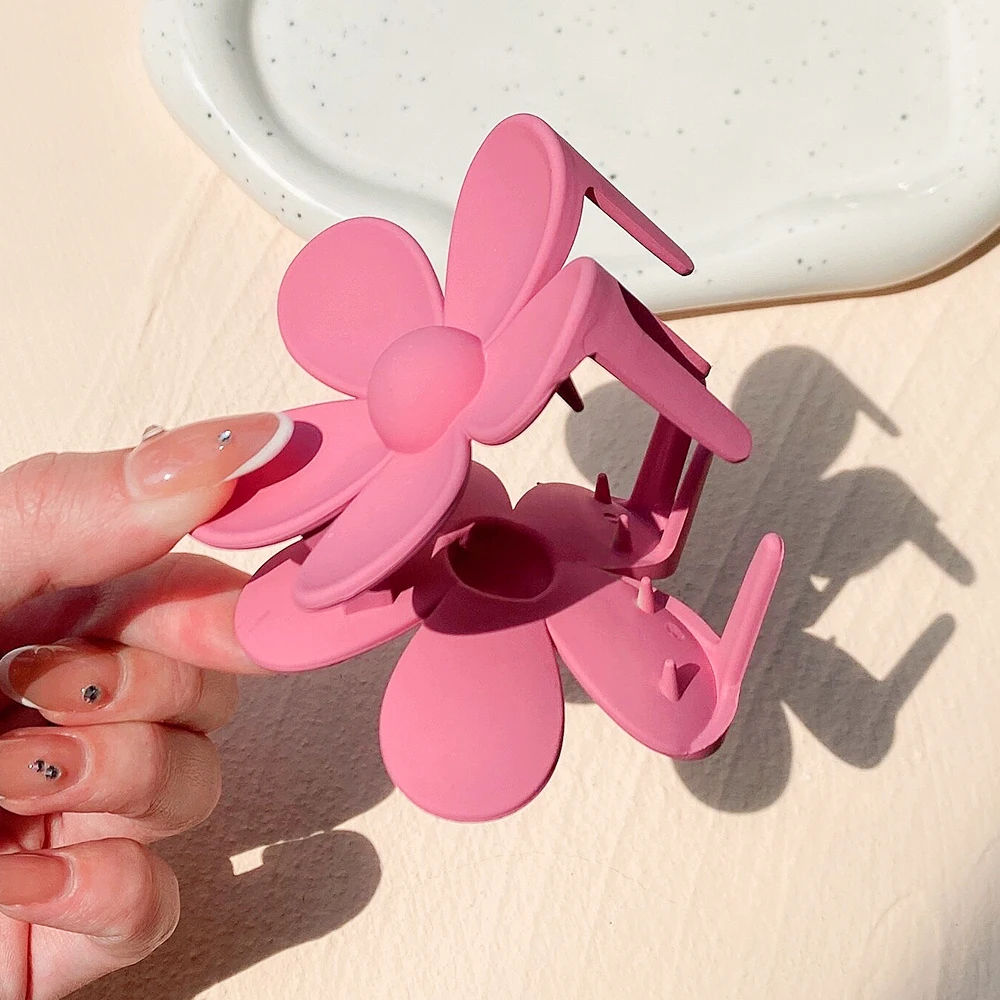 Korea Flower Shape Hair Claw Clips For Women Girls Barrette Crab Hair Claws Ponytail Hairpins Bath Barrette Headwear Accessories