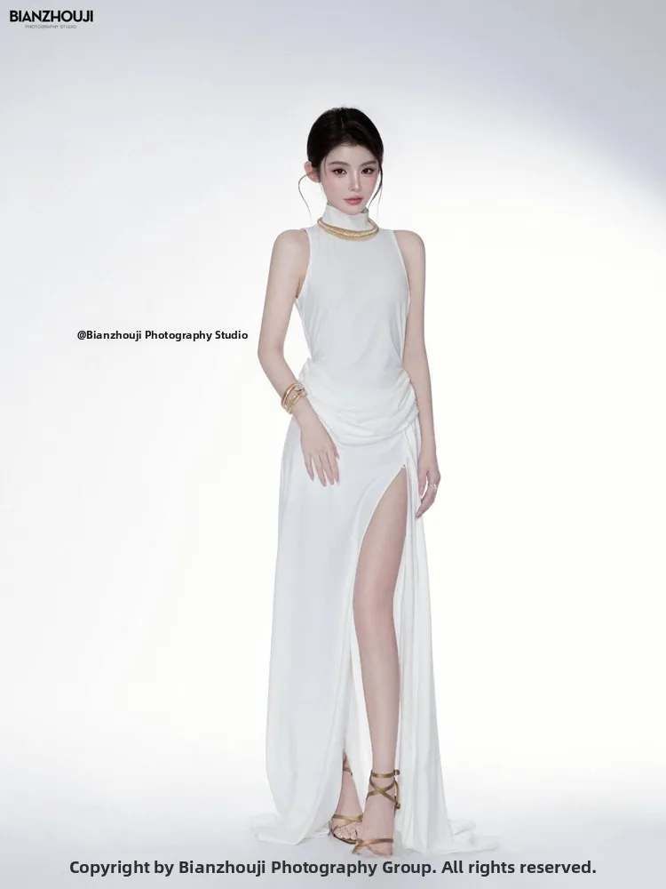 

2026 New Minimalist Korean Fashion Studio Photography Clothing Personal High-End Emotion Portrait Art Photography Dress