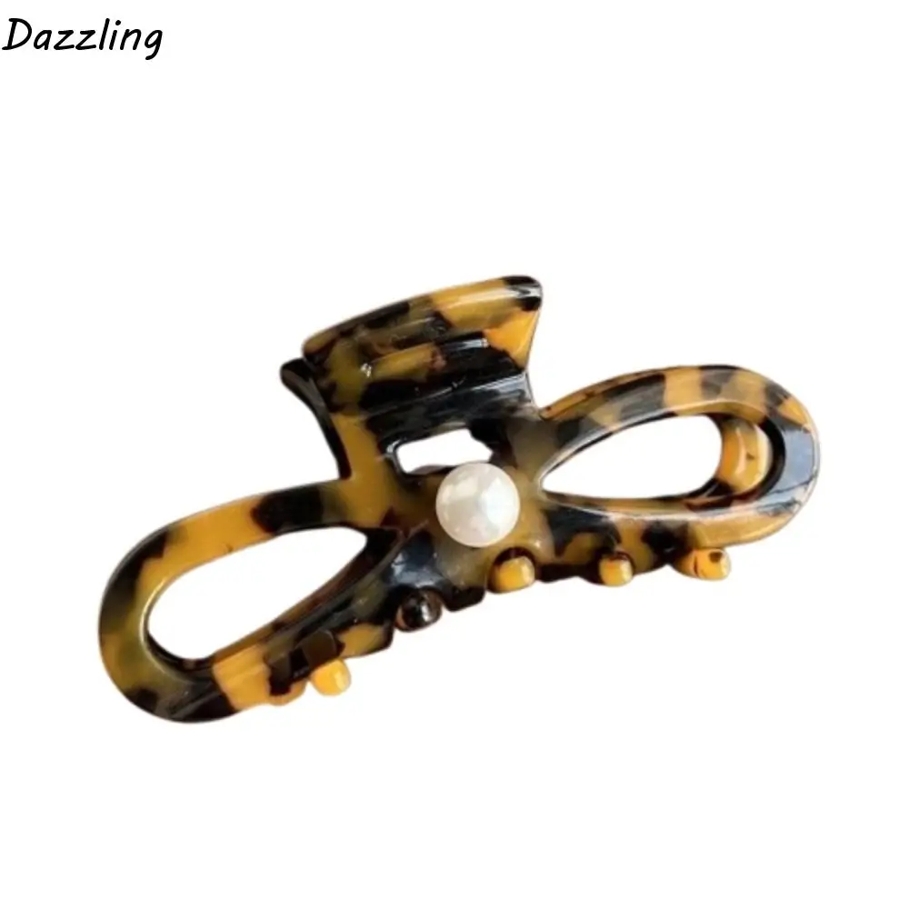 

Durable French Design Women Hair Claws Pearl Leopard Ponytail Hair Clips Retro Hair Ornament Lady Shark Clip Women Headdress