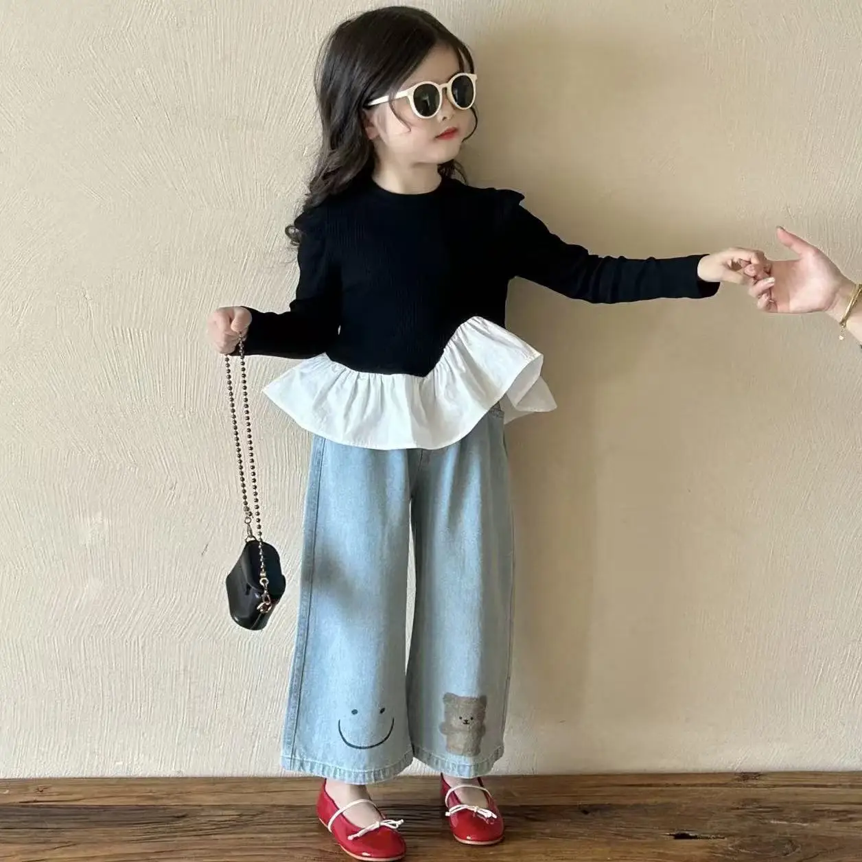 Girls 2‑8Y 2Pcs Outfit Irregular Ruffle Knit Top Bear Smiley Embroidery Wide Leg Denim Pants Children Casual Clothes Set