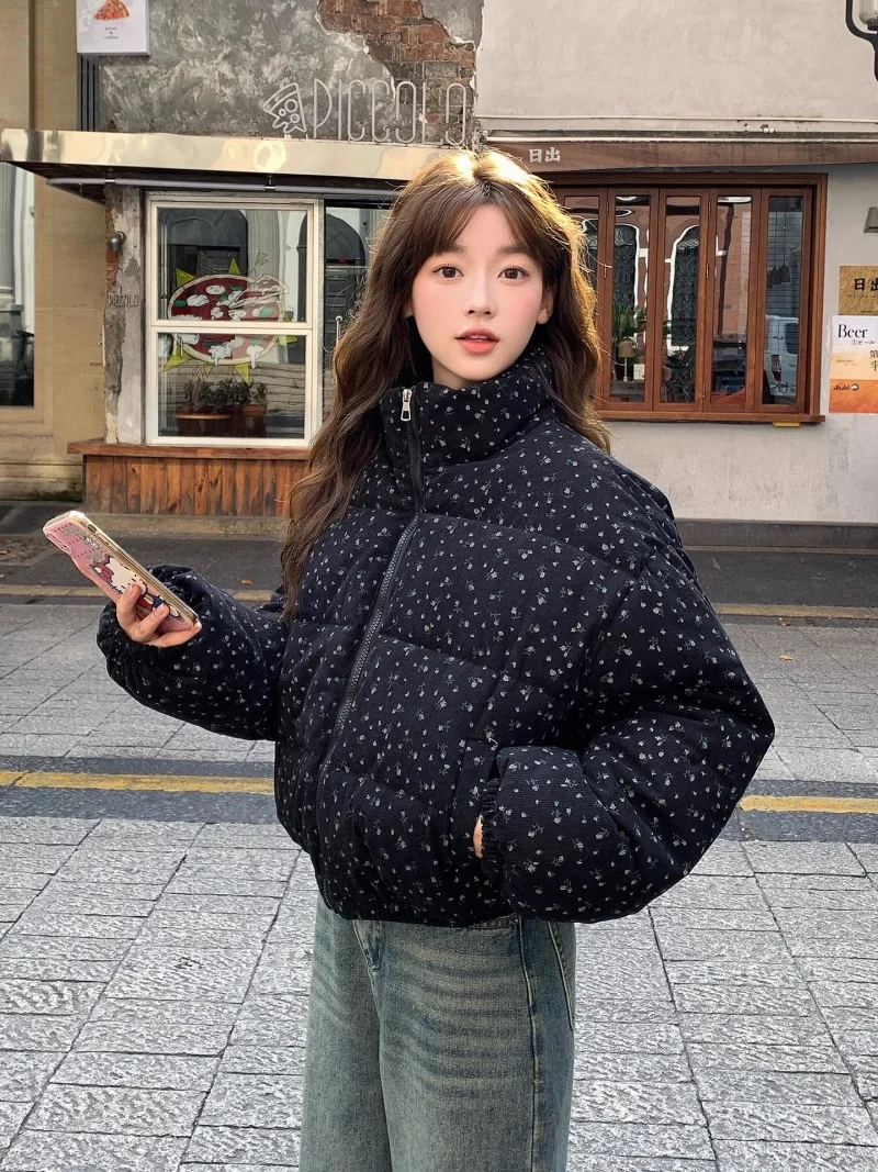 Giacca corta in cotone floreale per donna Inverno 2025 Colletto alla moda Nuovo cappotto in pane stile coreano W1164