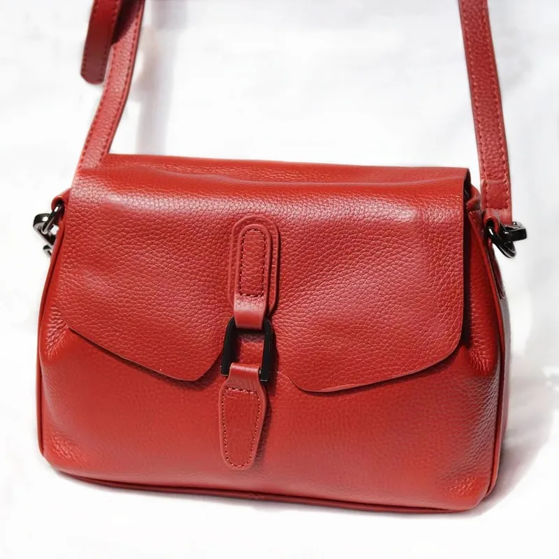 

Women's Genuine Leather Crossbody Bags Adjustable Straps Flap Pocket Shoulder Handbags Casual Commuter Daily Messenger Bag Purse