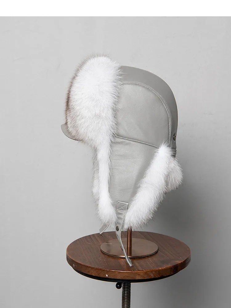 

Winter Warm Unisex 100% Real Silver Fox Fur Aviator Bomber Hat Genuine Sheepskin Leather with Raccoon Fur Ushanka Cap Trapper