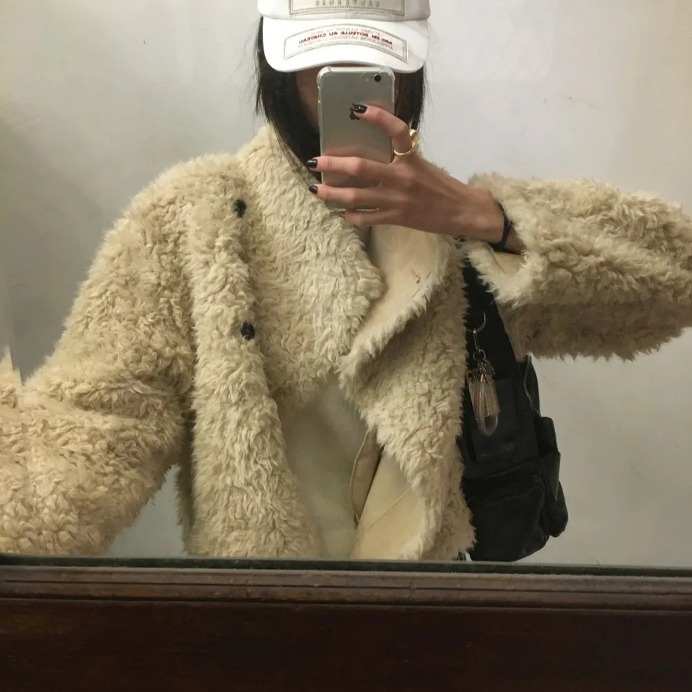 

Eco-Friendly Women's ort Lamb Fur Jaet Chic Korean Sle Side Buttoned Plu Coat Long Sve Commute Sle Faionable