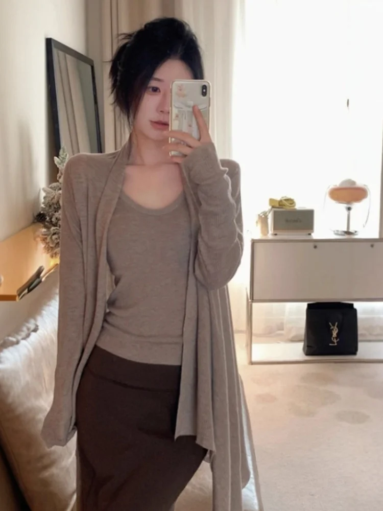 

Корейский модный комплект из трикотажного кардигана, топа и юбки для женщин на раннюю осень