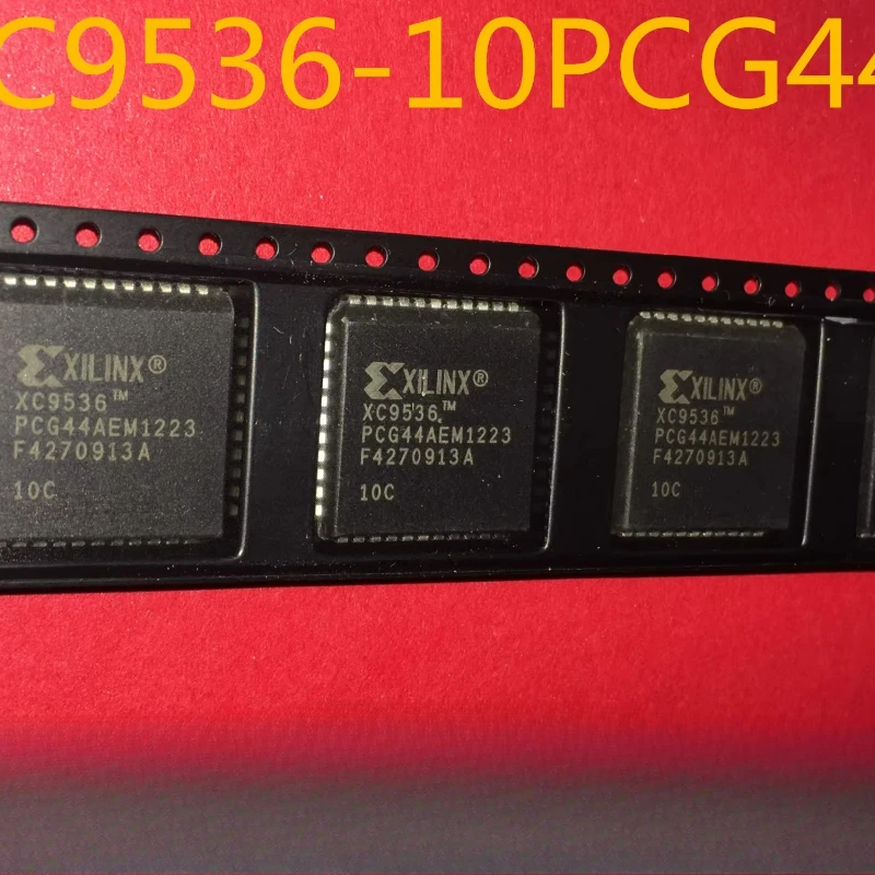 

5PCS/LOT XC9536-10PCG44C XC9536 XC9536-10PC44C IC CPLD 36MC 10NS 44PLCC