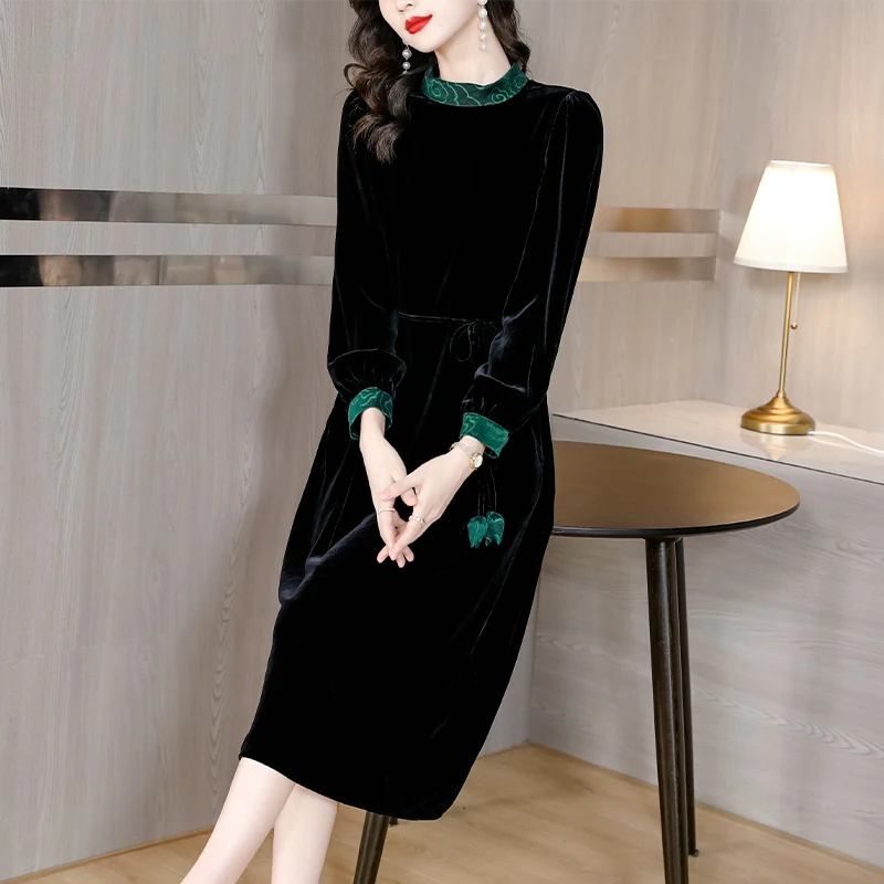 2022 Autumn and Winter New Chinese Style Black Dress Velvet Long Sleeves High Waist Embroidered Vintage Elegant Thick Dresses