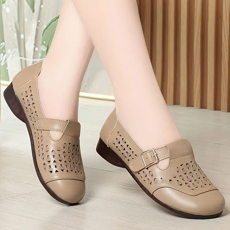 Women's Leather Hollow Out Low Heel Shoes Spring Summer Soft Sole Non Slip Round Toe Slip On Middle Aged And Elderly Sandals