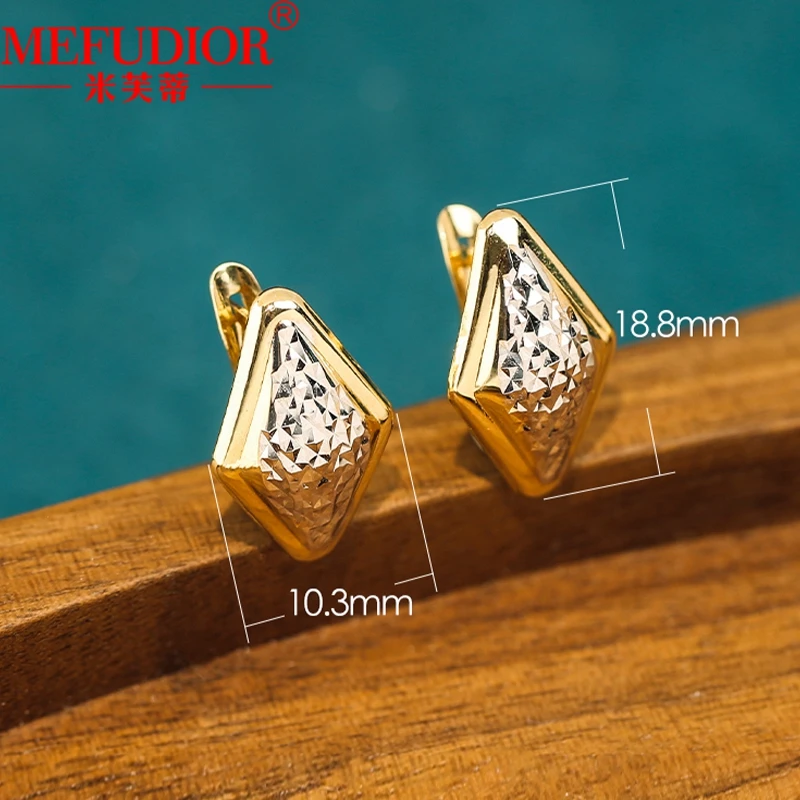 

18K Gold Stud Earrings for Women White\Yellow Gold Colour Rhombus Hoops Earrings 10.3mm Wide Luxury Couples Party Jewelry Gift