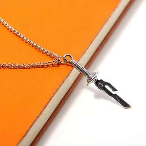 أنيمي Jujutsu Kaisen Fushiguro Toji قلادة السيف ، قلادة سكين Tianri ، قلادات تأثيري للجنسين ، مجوهرات قلادة أعلى 8 مبيعات سكاكين الجيب براوننج - رقم 4