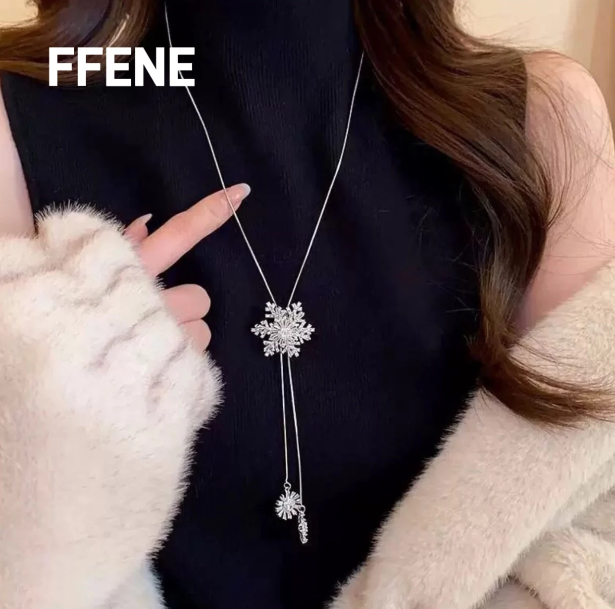

[Romantic and elegant] Titanium steel rotating snowflake sweater chain, Korean version, high-end feeling, fashionable long chain