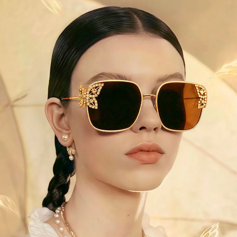 Square large frame sunglasses with butterfly design, luxurious diamond inlay, exquisite metal frame, model number 98113