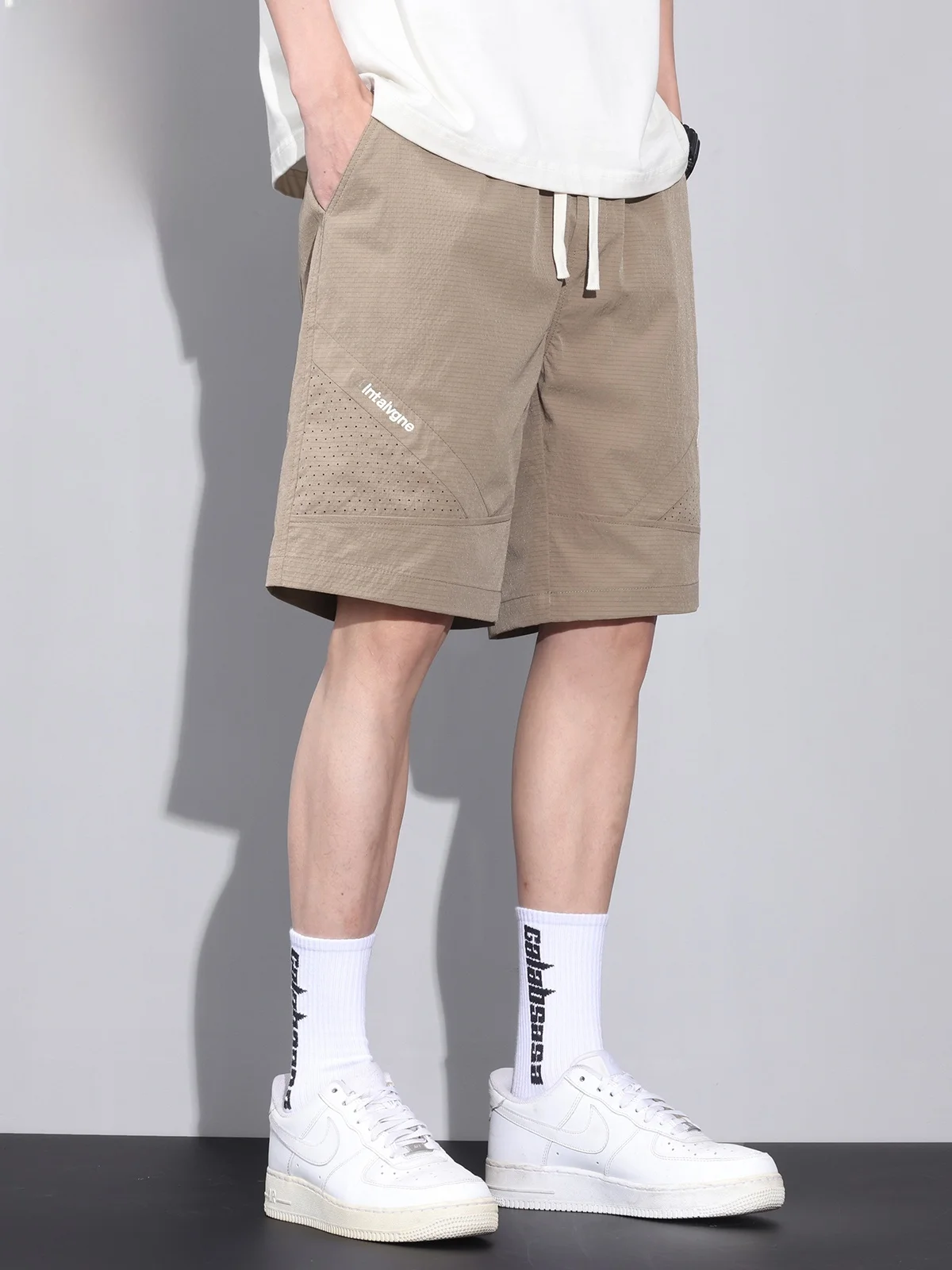 

Men's Casual Ice Silk Beach orts Five-Quarter Length Summer Spor Loose Fit Youthful Sle Ant Wrinkles Straight Leg