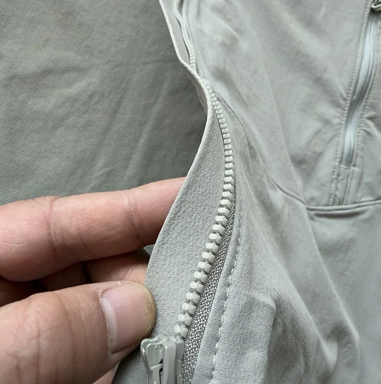 Herren-Softshell-Kapuzenjacke – Leichte Reißverschluss-Jacke für den Alltag im Herbst und für Outdoor-Aktivitäten – Detail 13
