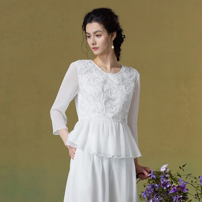 

Элегантная кружевная блузка женская, новинка осени 2025, с 3D цветами, дышащая, из полиэфирного волокна, с круглым вырезом, короткий рукав