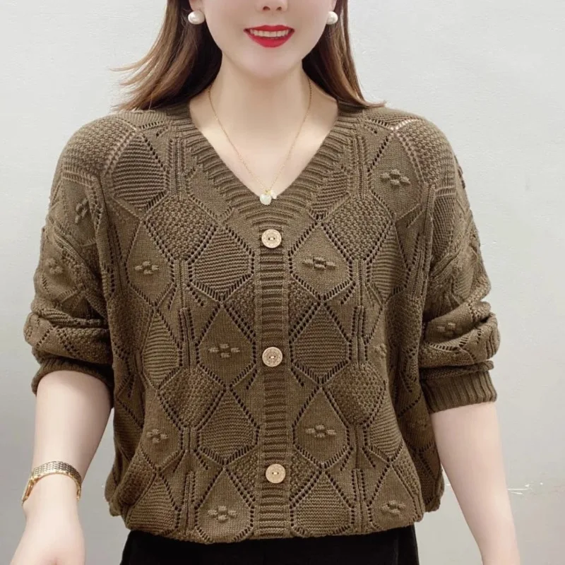 Autumn and Winter Women's Pullover V-neck Long Sleeve Hollow Button Solid Print Loose Commuter Fashion Casual Elegant Knit Tops