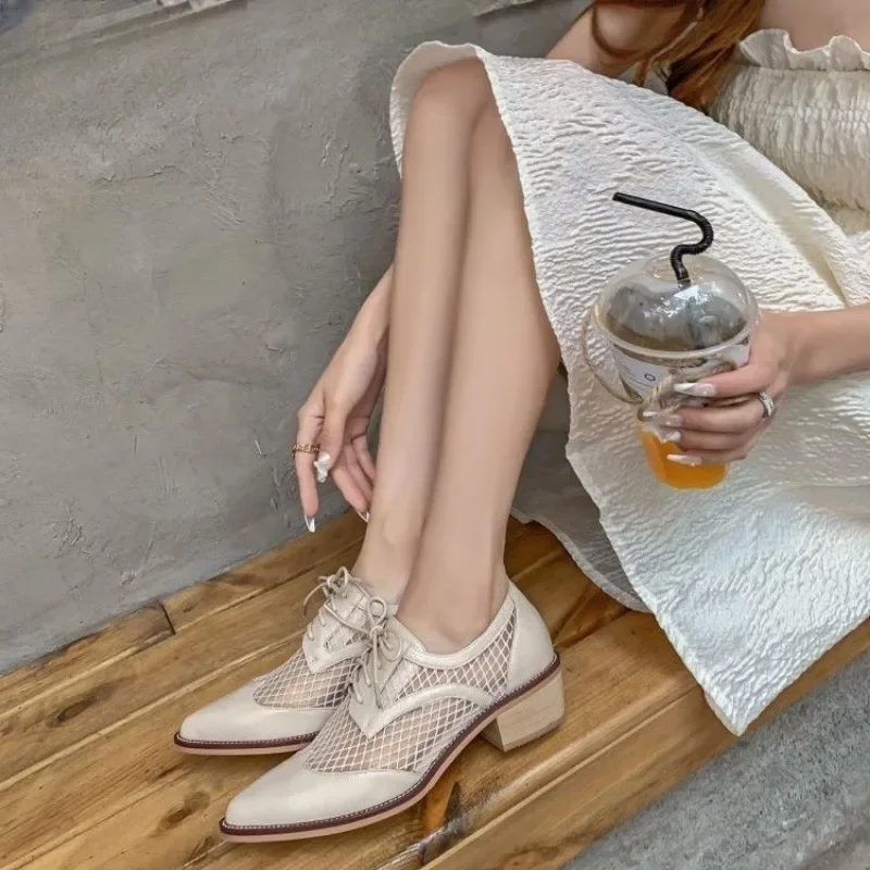 Pointy Heel Sandals Women\'s Summer New Patchwork Mesh Small Leather Shoes Hollow Lace Vintage Single Shoes