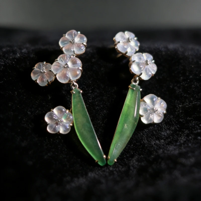 

Новые серьги-гвоздики в китайском стиле с цветами и бамбуковыми листьями, женские, в стиле ретро, национальный тренд, темпераментные, изумрудные, элегантные, нежные