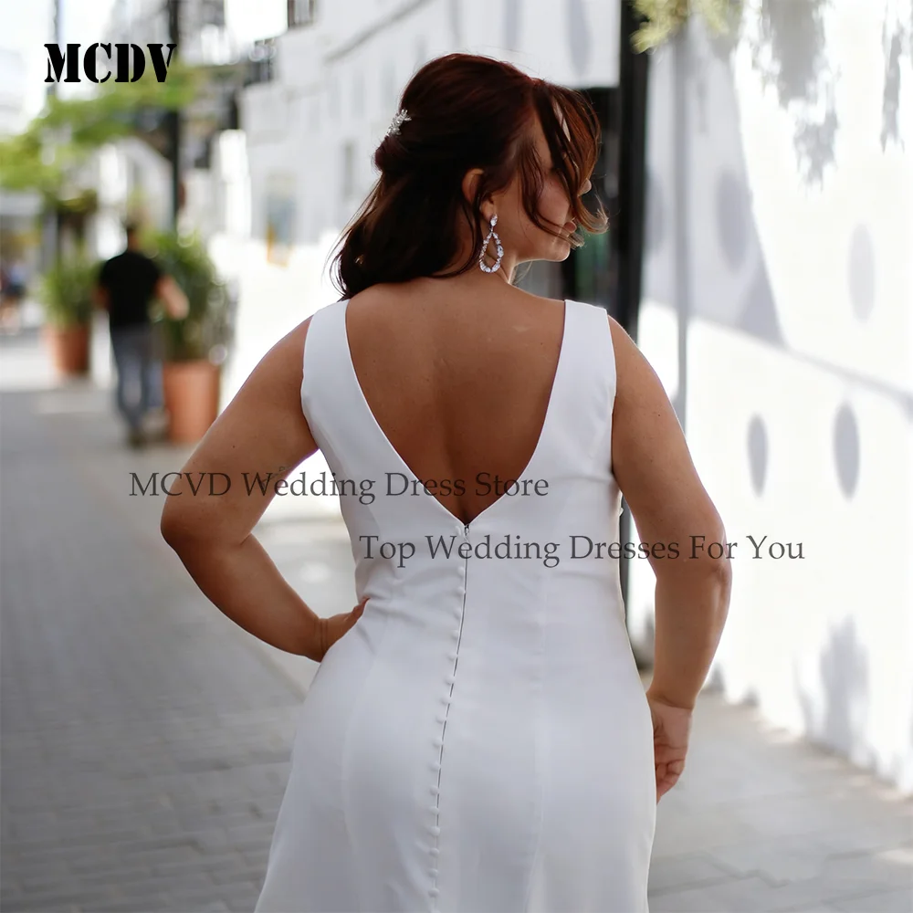 فساتين زفاف MCDV مقاس كبير لمتعرجة بدون أكمام بدون ظهر ورقبة على شكل حرف v حورية البحر فساتين العروس بفتحة جانبية من الساتان vestidos de novia 2026
