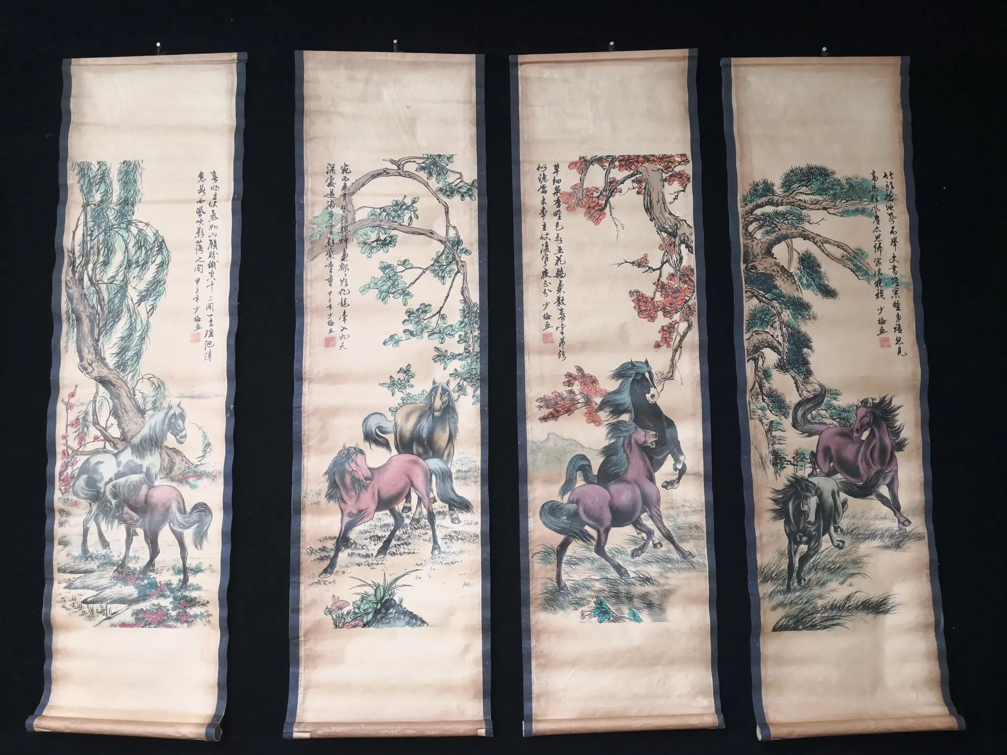 

Chinese Antique Style Horse Painting Ancient Chinese Four-Panel Scroll Ideal Home Décor and Collectible Decoration Piece
