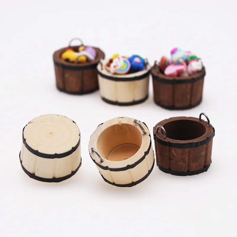 Doll house wooden bucket mini furniture model, miniature scene accessories BJD toy wooden basin shooting props