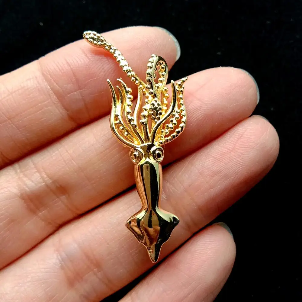 10 PCS 16x39mm Gold Plated Copper Squid Pendant Charm Jewelry DIY Wholesale