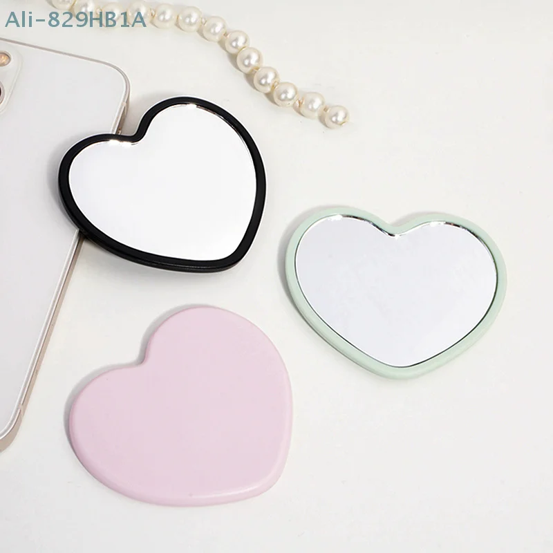 Love Shaped Handheld Mirror Practical PVC High Definition Cute Mirrors Makeup Mirror Gift Carry Traveling