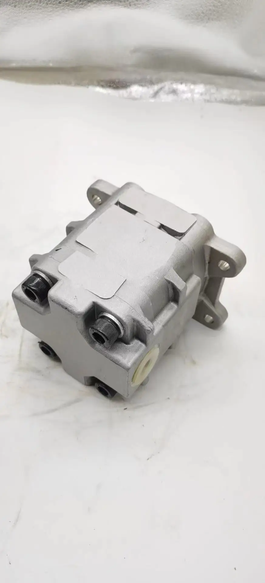 High Quality! Hydraulic Gear Pump for PC35MR-2 Excavator Pilot Pump 705-41-07180