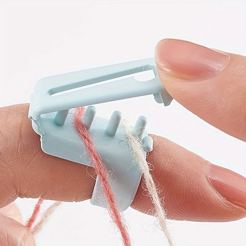 

4 шт., наперсток для вязания крючком, петля для пряжи, направляющий палец, инструмент для разделения пластиковой пряжи для вязания крючком и аксессуаров для рукоделия