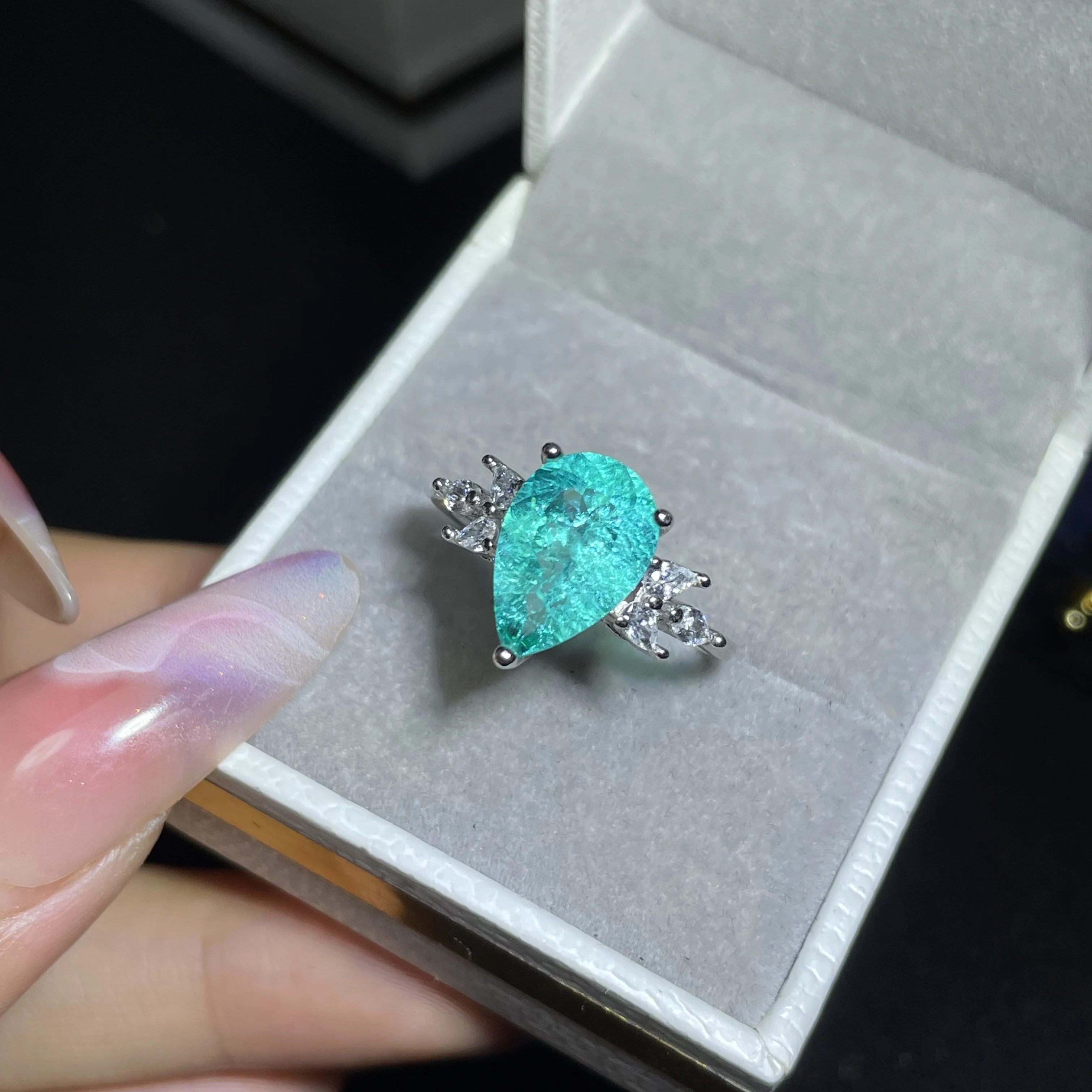 paraiaba-versatile-design-women's-ring-vintage-light-luxury-version-engagement-and-collection-grade