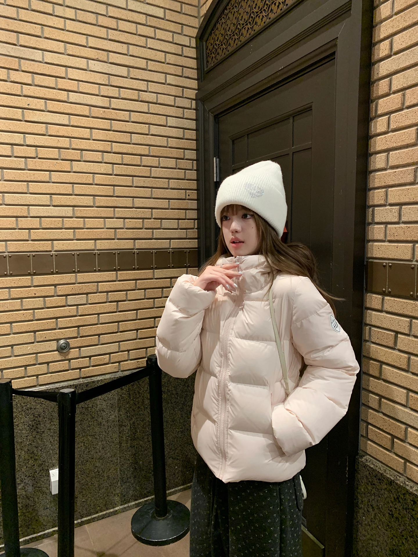 

YOYOZIZHI Women's ort Puffer Jaet 90 White Du down Soft Warm Coat with Hood Pink Korean Sle Loose Fit Winter Outerwear