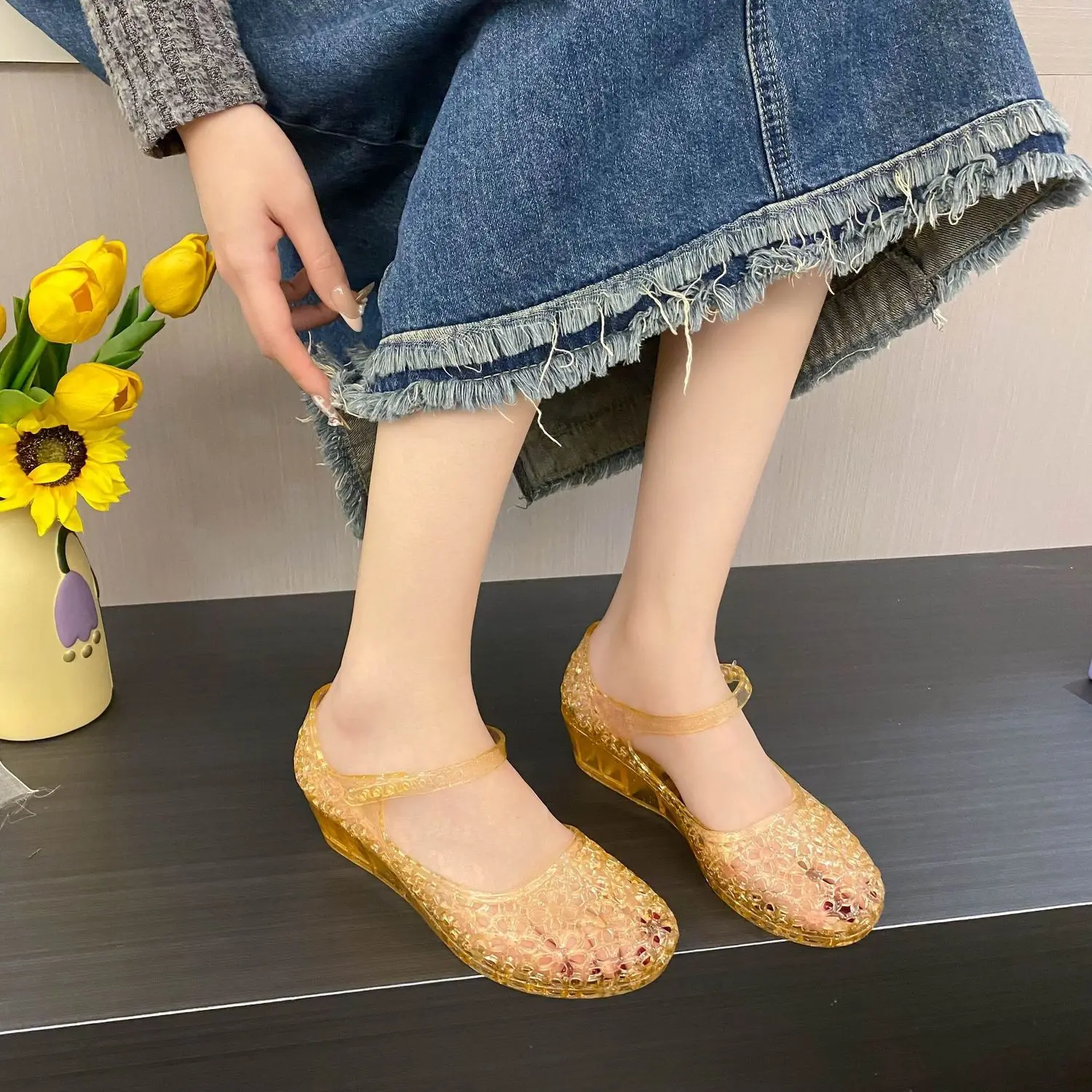 Charm Glitter Jelly Sandals Woman Sparkly Gold Princess Shoes Summer Cut-outs Lightweight Mary Janes Shoes - view 4
