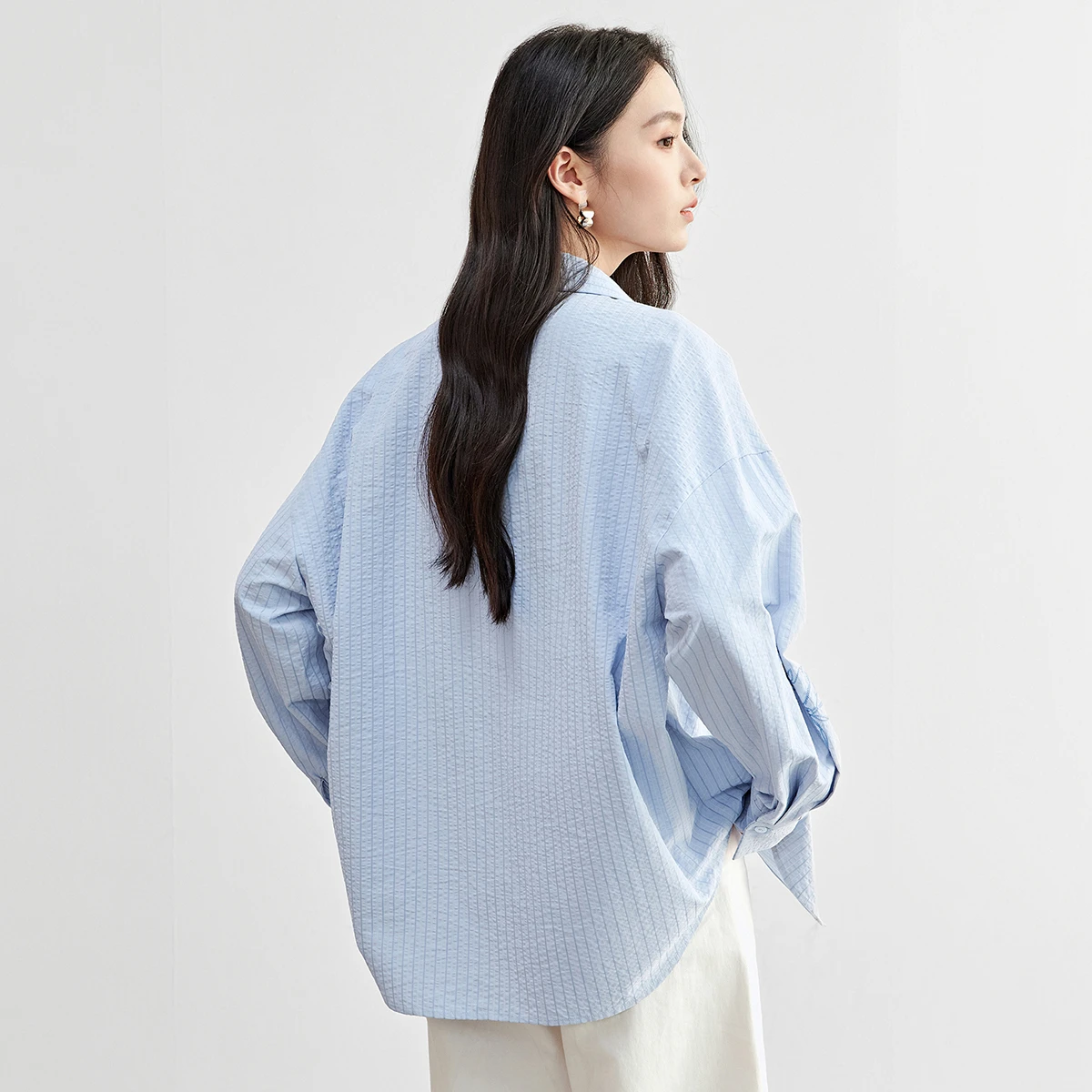 SENTUBILA Commuter Simple Stripe Shirts Women 2025 Autumn Long Sleeve Loose Blouse Flower Embroidery Female Clothing 151C58138