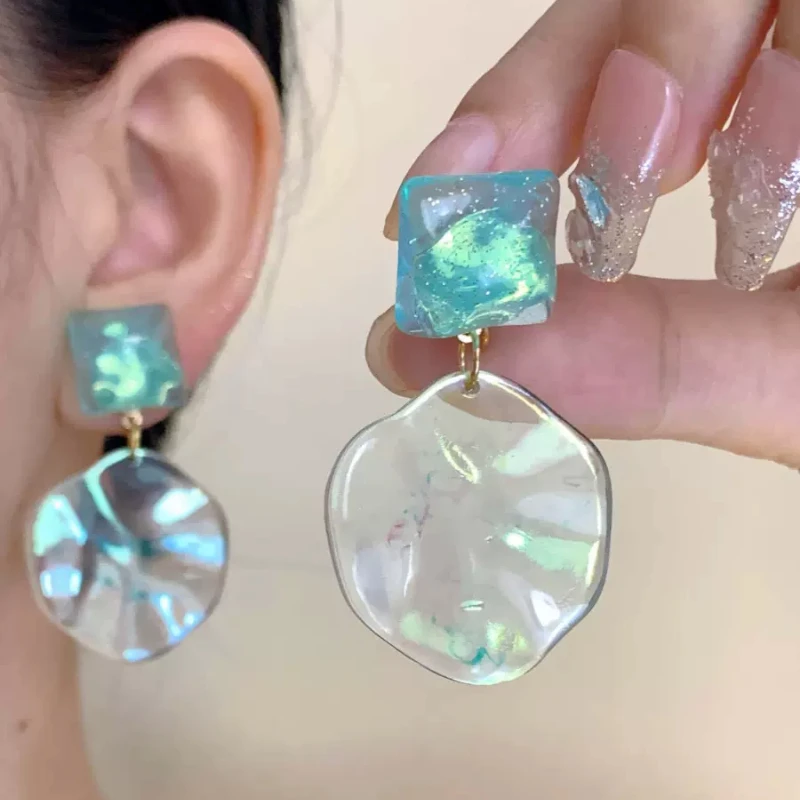 Aurora Blue Wavy Round Transparent Geometric Ear Clips Korean Spring Summer Acrylic Shell Shaped Clip on Earrings No Piercing