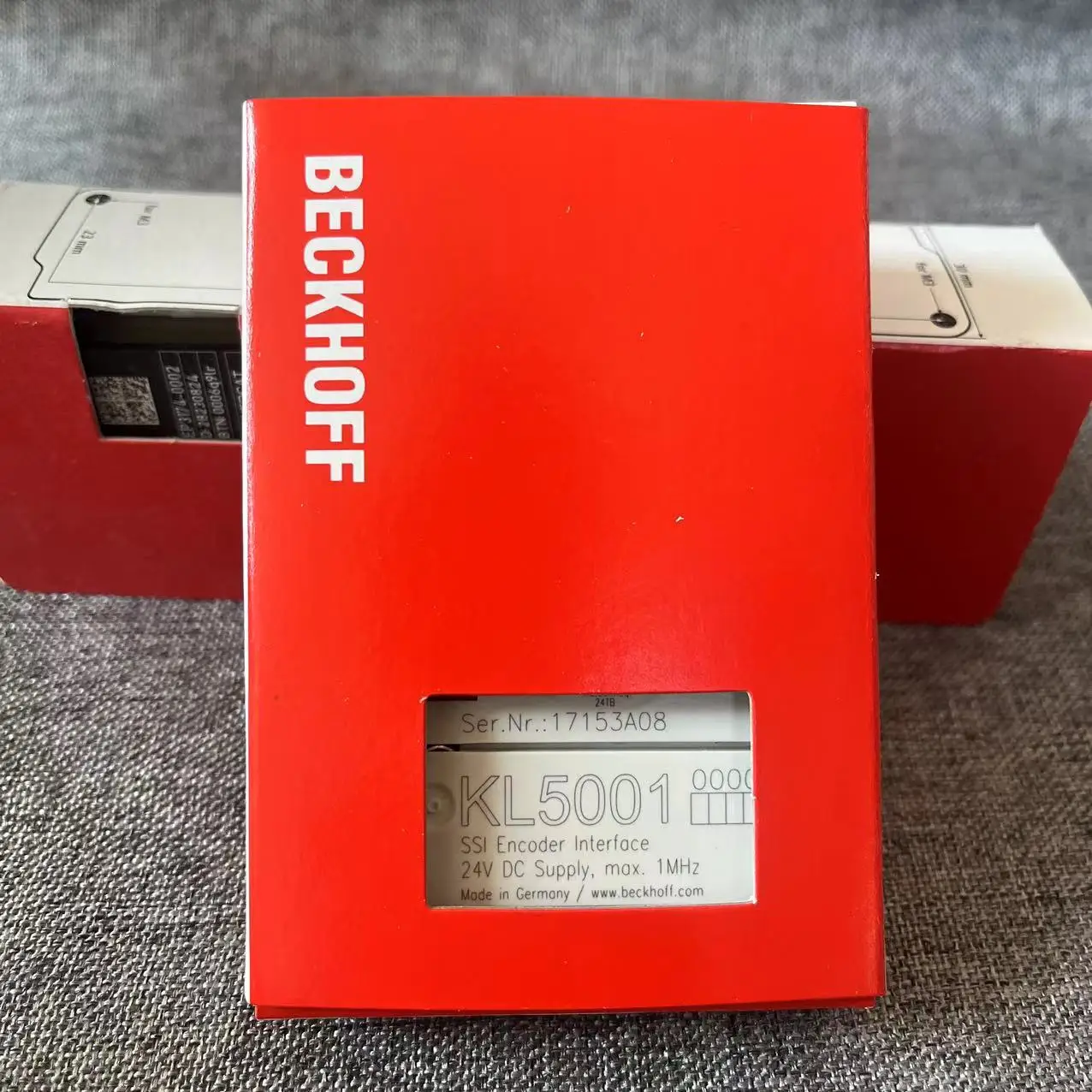 وحدة Beckhoff KL3204 KL4001 KL4002 KL5001 KL2408 KL9010 متوفرة في المخزون