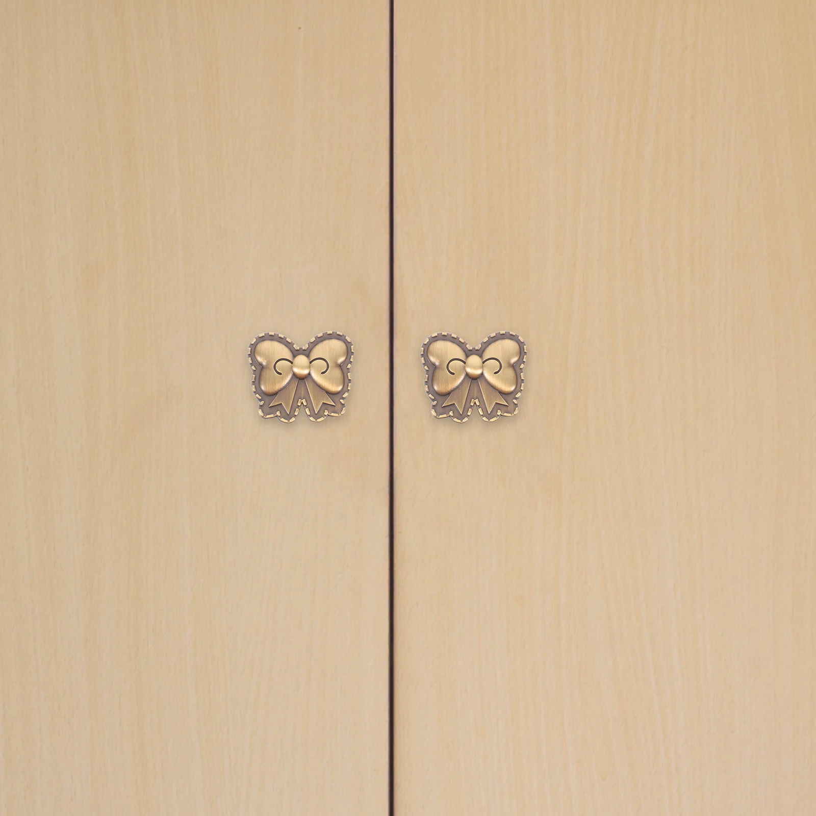 

Bow Handle Brass Dresser Knobs Closet Decorative Handles Furniture Pulls Cabinet Shape Drawer